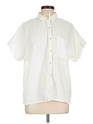 Sonoma Goods for Life Short Sleeve Button-Down Shirt (view 1)