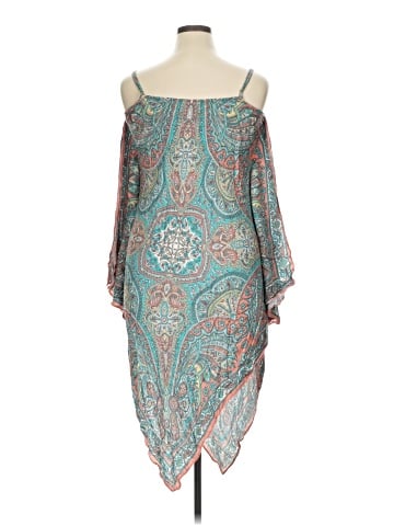 Tiny Poncho (view 2)