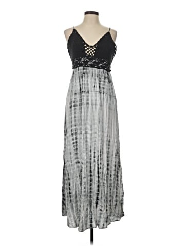 Xhilaration Cocktail Dress (view 1)