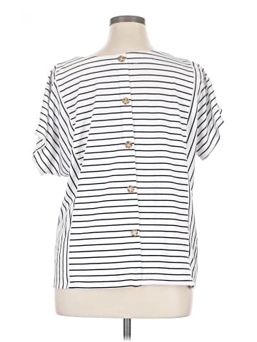 NY Collection Short Sleeve Top (view 2)