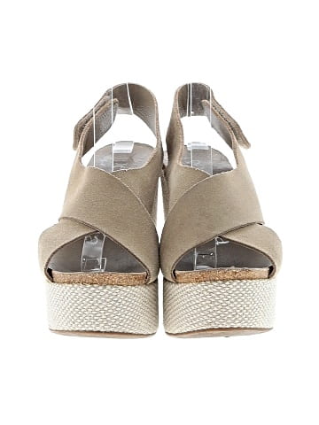 Pedro Garcia Wedges (view 2)