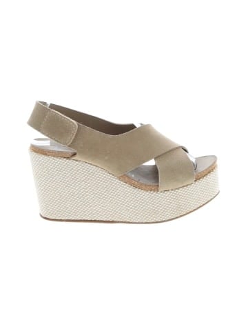 Pedro Garcia Wedges (view 1)