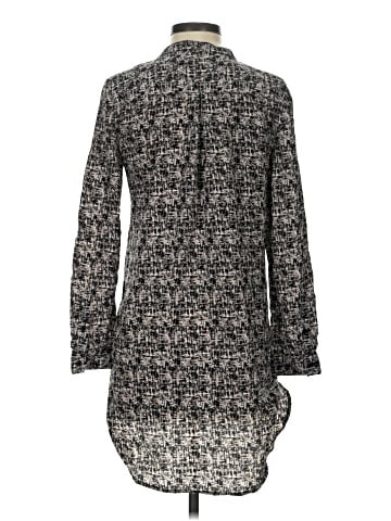 Trouve 3/4 Sleeve Blouse (view 2)