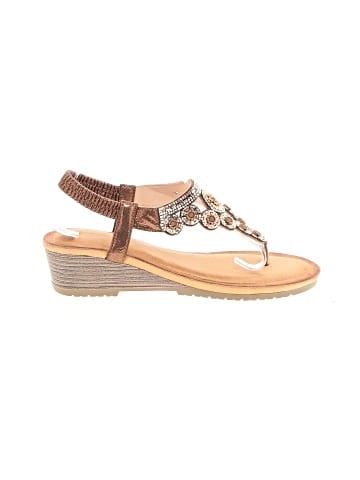 Unbranded Wedges (view 1)