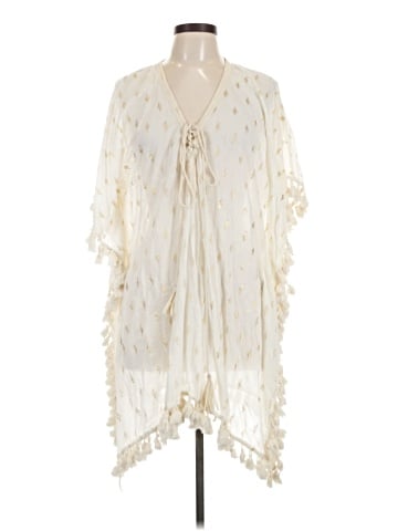 Z&L Poncho (view 1)