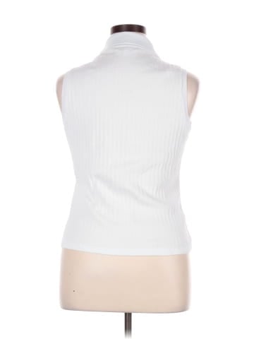 Design History Sleeveless Button-Down Shirt (view 2)