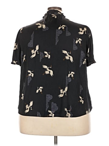 T Tahari Short Sleeve Blouse (view 2)