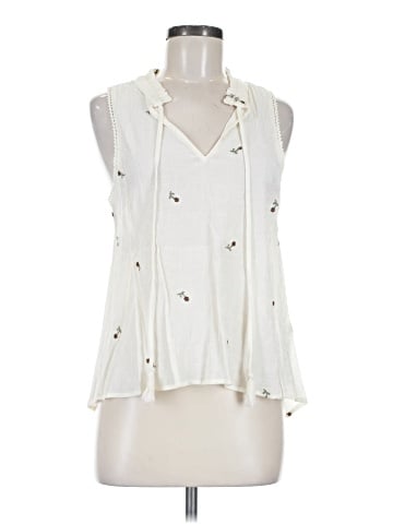 Hem & Thread Sleeveless Blouse (view 1)