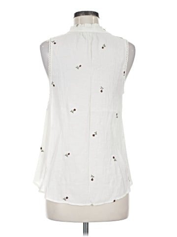 Hem & Thread Sleeveless Blouse (view 2)