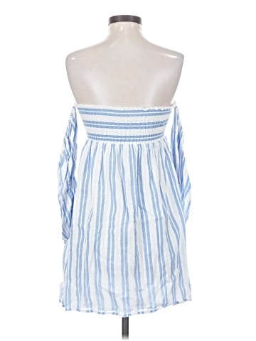 Romeo & Juliet Couture Casual Dress (view 2)