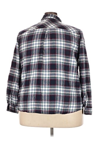 Maurices Long Sleeve Button-Down Shirt (view 2)