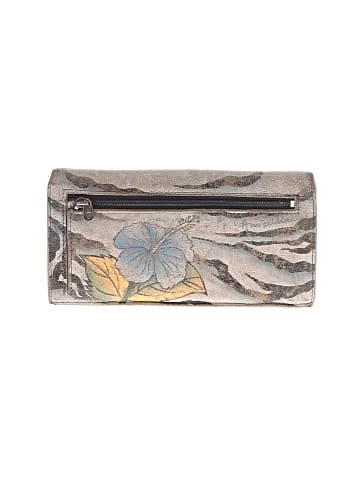 Unbranded Wallet (view 2)