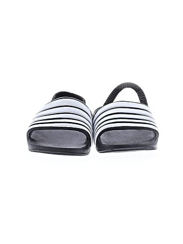 Wonder Nation Sandals (view 2)