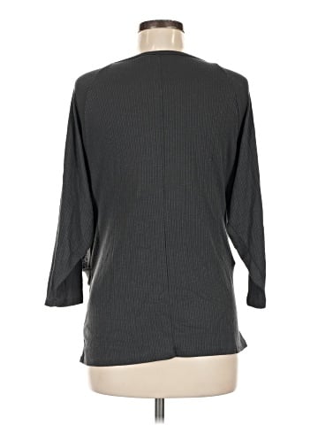 Old Navy - Maternity 3/4 Sleeve Top (view 2)