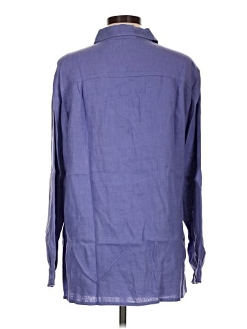 Chico's Design Long Sleeve Button-Down Shirt (view 2)