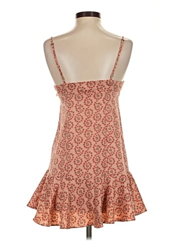 Urban Outfitters Casual Dress (view 2)
