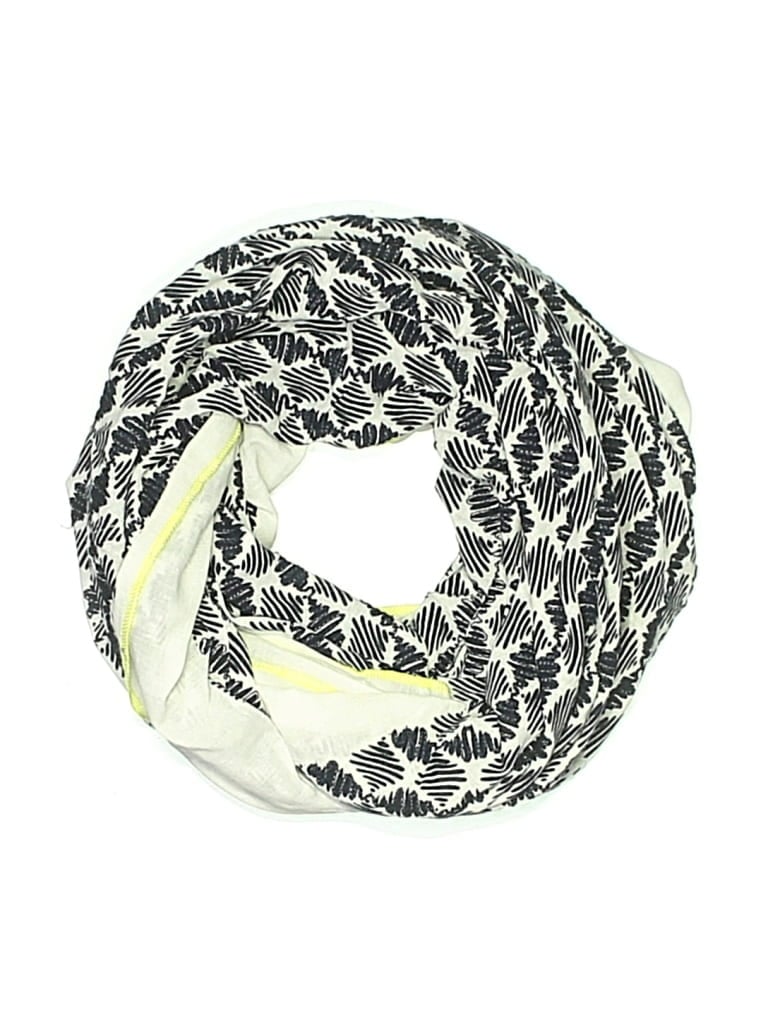 Pre-owned Jcrew Scarf In Ivory