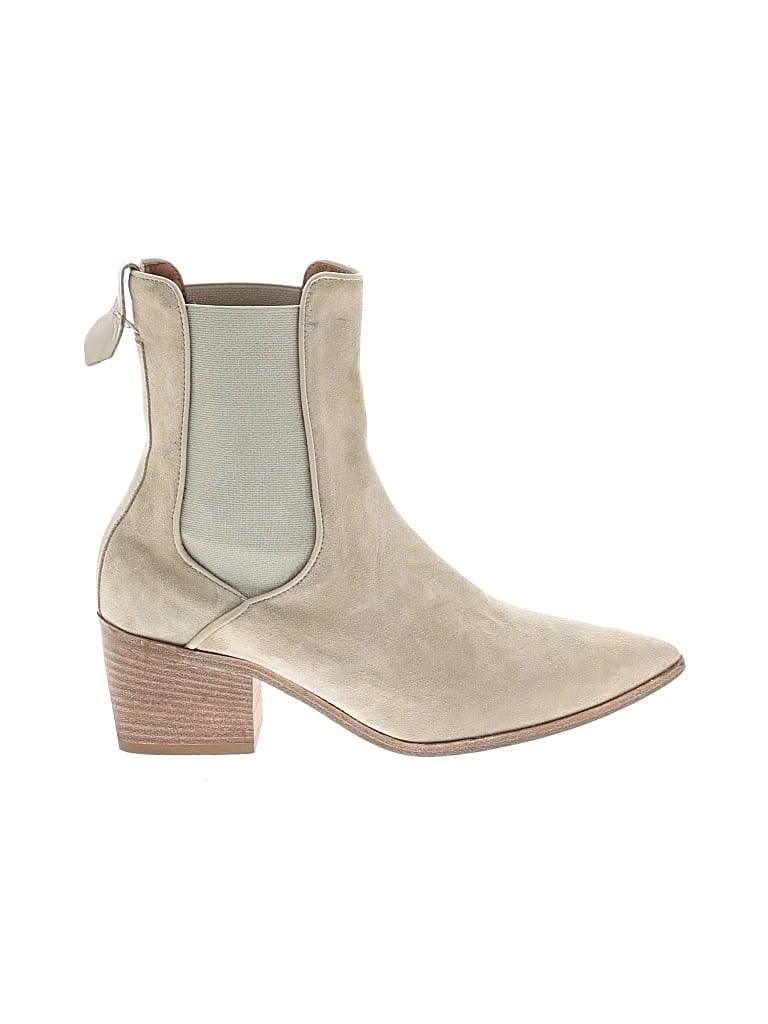 Pre-owned M. Gemi Ankle Boots In Ivory
