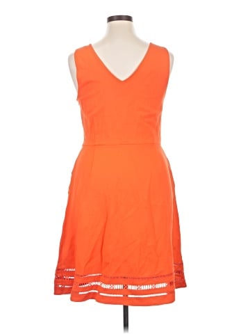 Banana Republic Casual Dress (view 2)