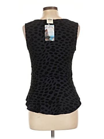 Hot Topic Tank Top (view 2)
