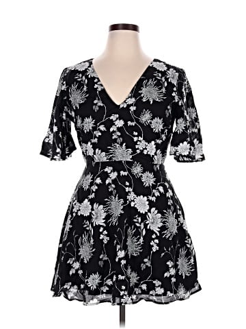 Forever 21 Casual Dress (view 1)