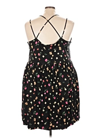 Old Navy Casual Dress (view 2)