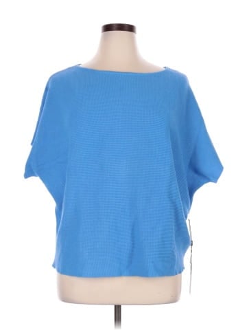 Cyrus Poncho (view 1)