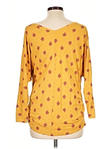 Old Navy 3/4 Sleeve T-Shirt (view 2)