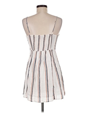 American Eagle Outfitters Casual Dress (view 2)