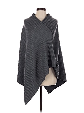 Moma Poncho (view 1)