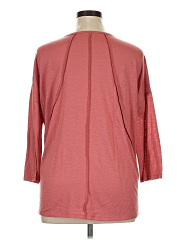 Active 3/4 Sleeve Top (view 2)