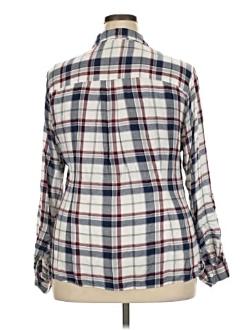 Charlotte Russe Long Sleeve Button-Down Shirt (view 2)