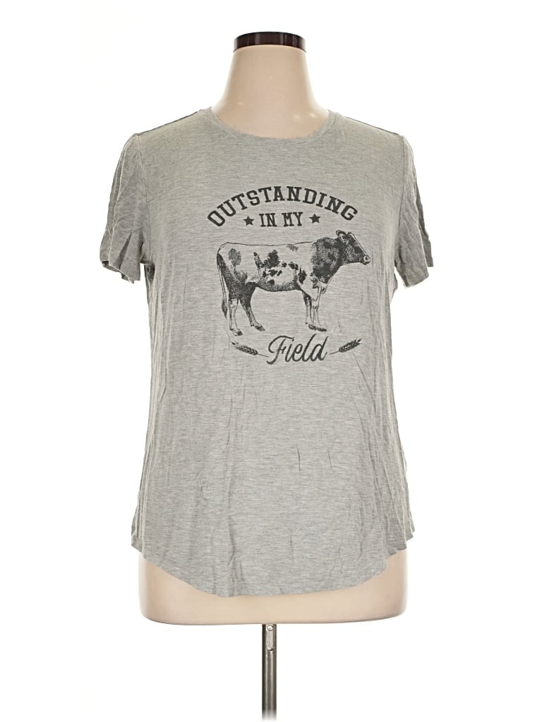 Pre-owned Maurices Short Sleeve T-shirt In Gray