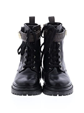 MICHAEL Michael Kors Ankle Boots (view 2)