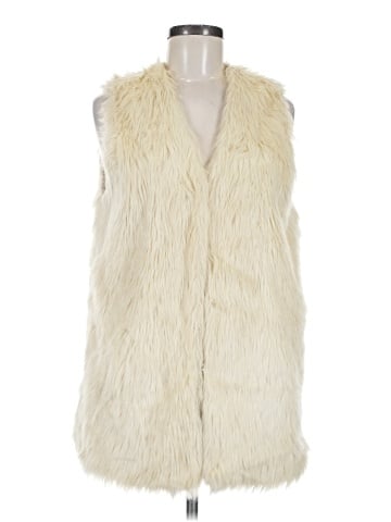 BB Dakota Faux Fur Vest (view 1)