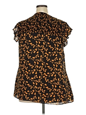 City Chic Short Sleeve Blouse (view 2)