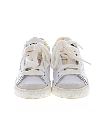Nike Sneakers (view 2)