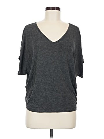 Rosette 3/4 Sleeve T-Shirt (view 1)