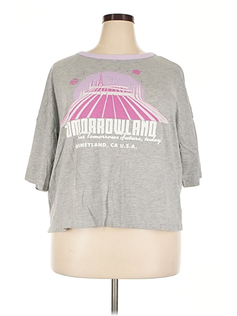 Pre-owned Disney 3/4 Sleeve T-shirt In Gray