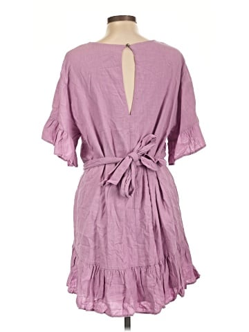 Urban Outfitters Casual Dress (view 2)