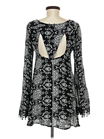 Iris Los Angeles Casual Dress (view 2)
