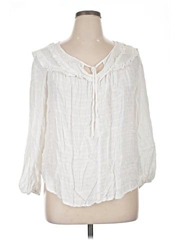 a.n.a. A New Approach 3/4 Sleeve Blouse (view 1)