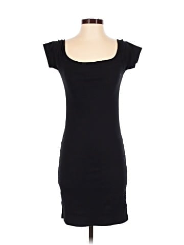 Old Navy Casual Dress (view 1)