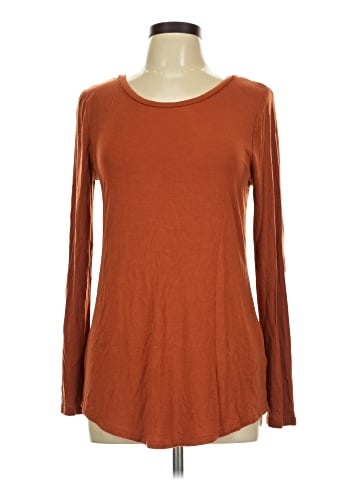 Versona Long Sleeve T-Shirt (view 1)