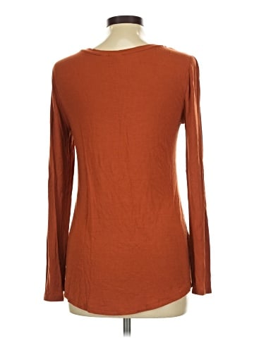 Versona Long Sleeve T-Shirt (view 2)