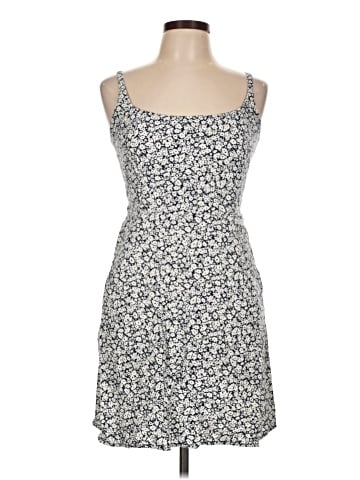 Old Navy Casual Dress (view 1)