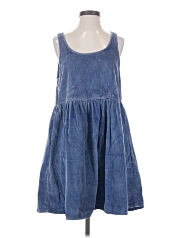 American Eagle Outfitters Casual Dress (view 1)