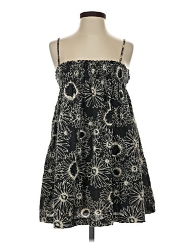 Urban Outfitters Casual Dress (view 1)