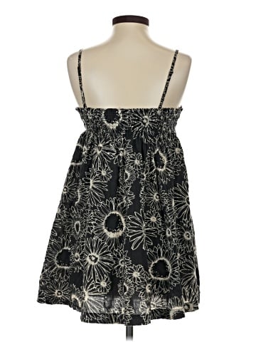 Urban Outfitters Casual Dress (view 2)
