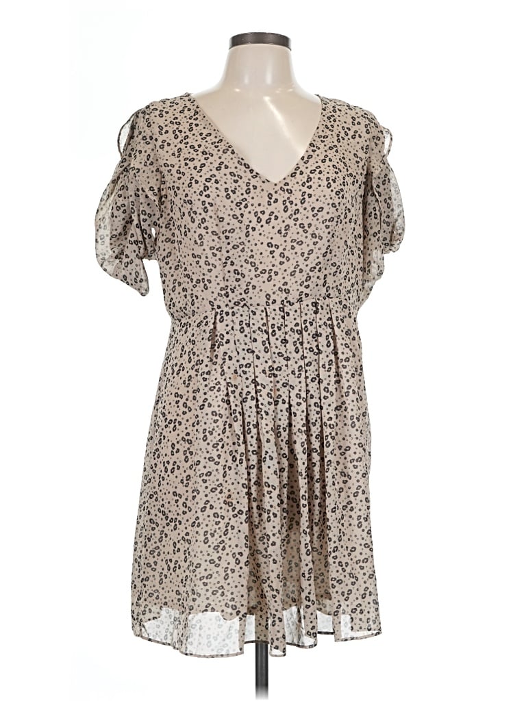 Pre-owned Lumiere Casual Dress In Tan